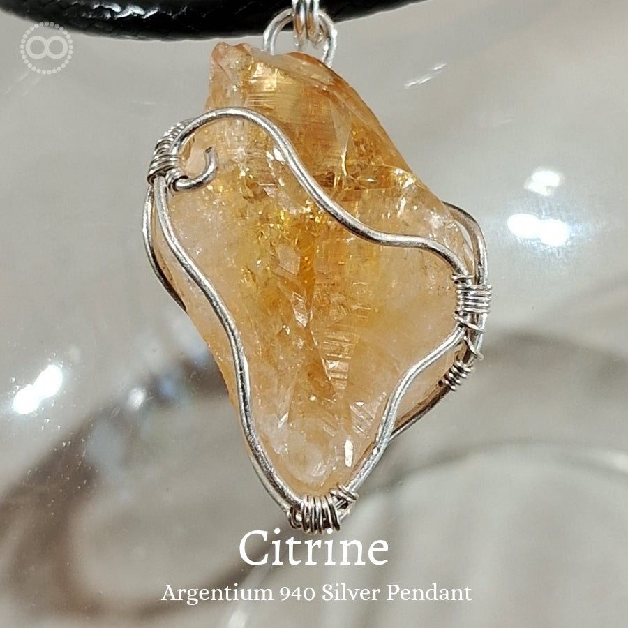 Citrine Pendant 黃水晶 ♾ 星球天然石礦墜系列 ｜ Planet Studio