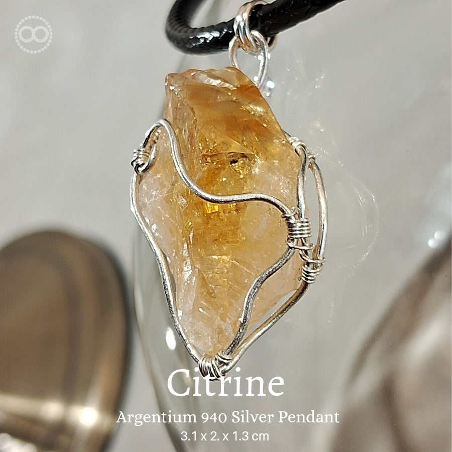 Citrine Pendant 黃水晶 ♾ 星球天然石礦墜系列 ｜ Planet Studio
