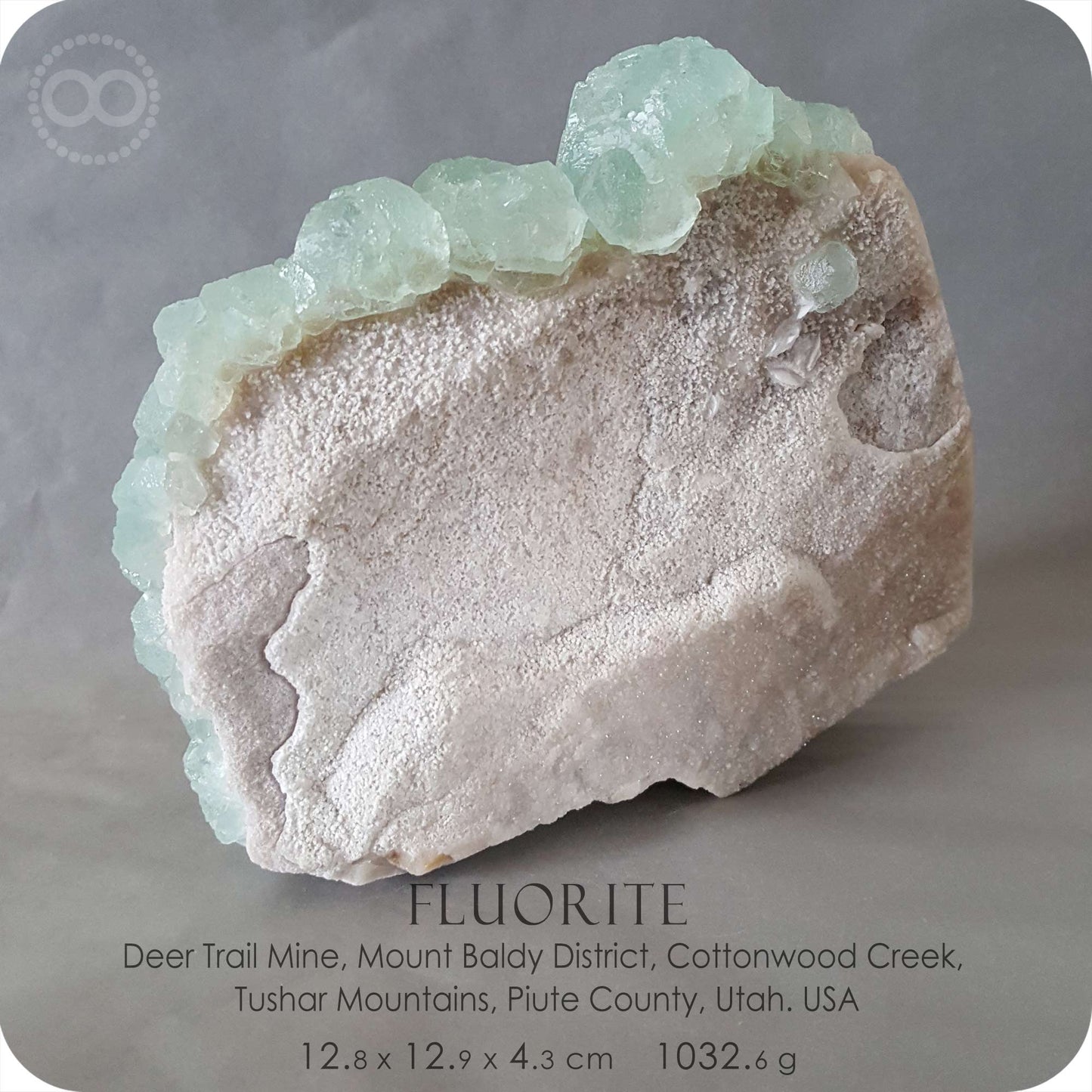 星紀圖 ♦ 螢石 :: 薄荷綠 螢石晶簇 :: 微礦損 Fluorite [ Fluo26 ]